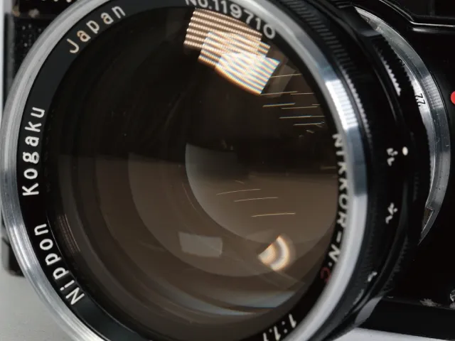 Nikon Nikkor-N・C 5cm F1.1 レンズ(正面のレンズをアップで撮影)